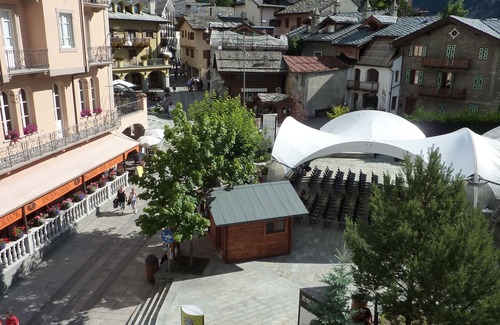 Courmayeur Apartment | Apartment in the central pedestrian street