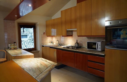 Assisi Apartment | Apartment in the center of Assisi - large rooftop terrace and fabulous views