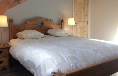 Lajoux Apartment | Apartment in the Haut Jura, in the heart of the highest Jura meadows.