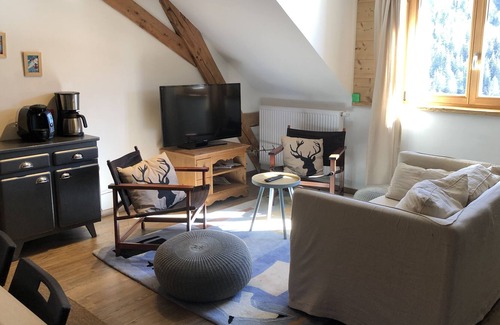 Lajoux Apartment | Apartment in the Haut Jura, in the heart of the highest Jura meadows.