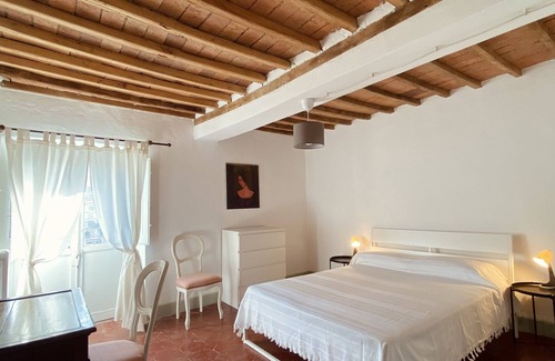 Pontremoli Apartment | Apartment in the historic center overlooking the river