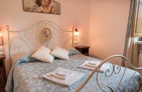 San Presto Apartment | Apartment in the hills of Assisi with panoramic swimming pool