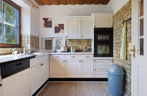 Griesstatt Apartment | Apartment in the Holiday Home 'Griesstätt' with Mountain View, Private Terrace and Wi-Fi