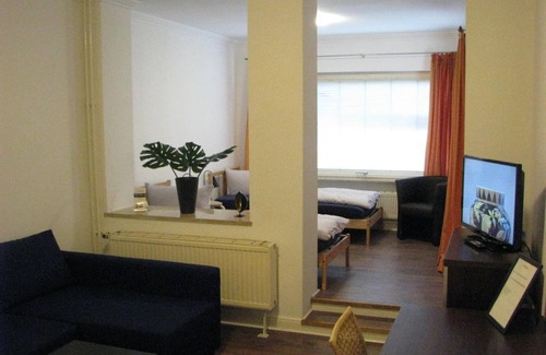 Lubeck City Centre Apartment | Apartment in the Lindenstraße- Whg. 1 - App./1 bedroom/1 living-bedroom/bathroom,
