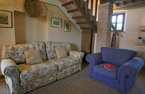 Todi Apartment | Apartment in Todi with Pool & History