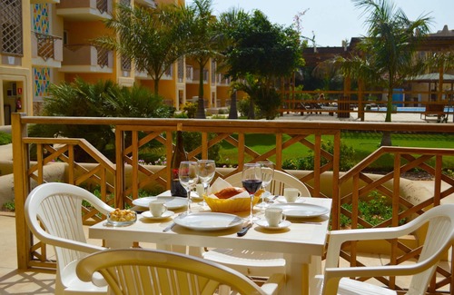 Santa Maria Apartment | Apartment | in Tropical Resort | pool | close to beach