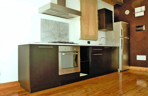 Fucecchio Apartment | Apartment in Vinci with Pool & Wellness