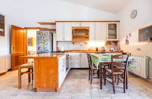 Poggio dei Pini Apartment | Apartment in Villa Pilato