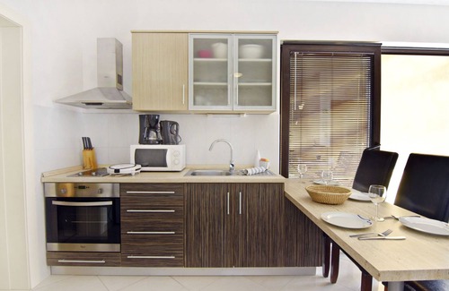 Umag Apartment | Apartment in Villa Alpa5 with outdoor jacuzzi Umag-Punta near the sea Wi-Fi