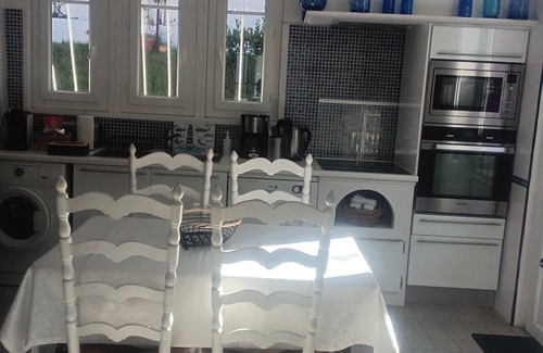 Ciboure Apartment | Apartment in villa in residential and quiet area, near the beach, center city and shops.,