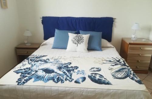 Porto Palo Apartment | Apartment In Villa near The Sea