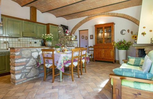Gambassi Terme Villa | Apartment in villa with A/C, WIFI, pool, TV, terrace, panoramic view, close to San Gimignano