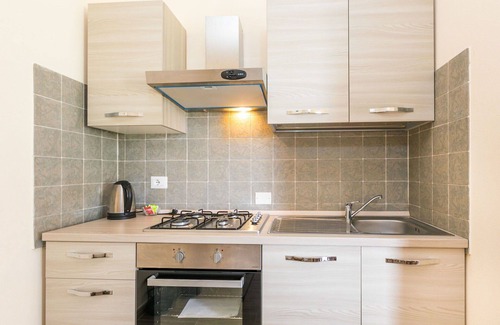 Sorano House | Apartment in villa with A/C, WIFI, hot tub, pool, TV, terrace, pets allowed, panoramic view, parking