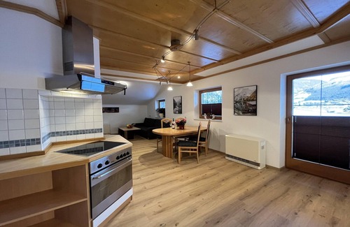 Wald im Pinzgau Apartment | Apartment in Wald near Krimml Waterfalls