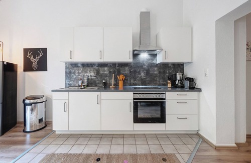 Soltau Apartment | Apartment 'Inmitten Heide Und Natur' with Shared Terrace, Private Garden and Wi-Fi