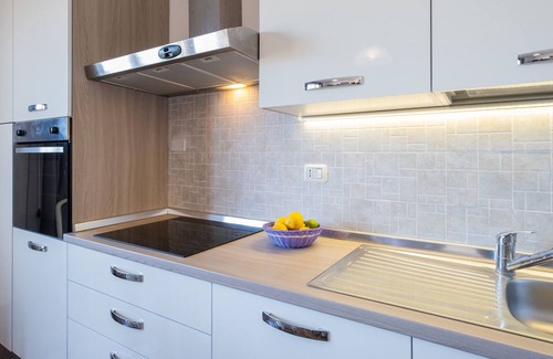 Corigliano D'Otranto Apartment | Apartment "Gioberti" with Shared Garden & A/C