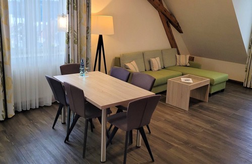 Huefingen House | Apartment Josephine