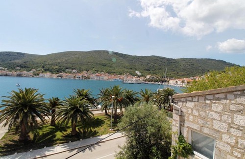Cove Rogacic Apartment | Apartment Karlo Vis