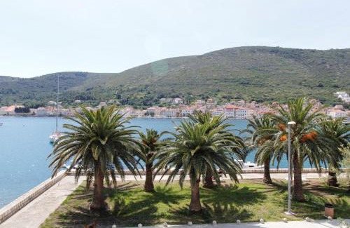 Cove Rogacic Apartment | Apartment Karlo Vis