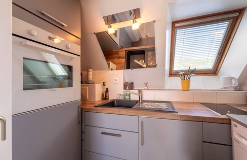 Erdeven Apartment | Apartment 'Ker Mané Iroise' with Shared Terrace, Shared Garden and Wi-Fi
