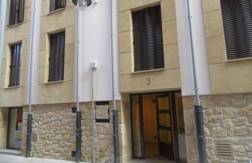 Zarautz Apartment | Apartment Kiriki - Ideal for 2 people in the city center by Egona