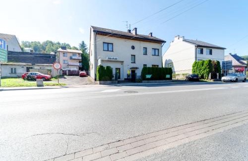 Zwierzyniec Apartment | Apartment Królowej Jadwigi by Interhome