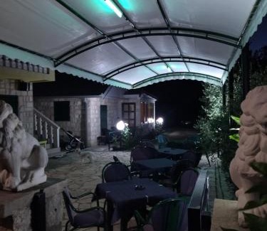Prcanj Apartment | Apartment Ksenija