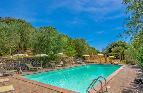 Simignano Apartment | Apartment L'Agrifoglio by Interhome