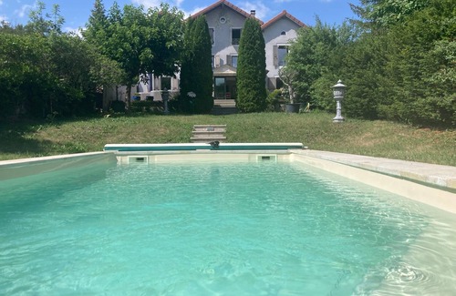 Espaly-Saint-Marcel Apartment | Apartment 'Le Kiosque De Compostelle' with Private Pool, Private Garden and Wi-Fi