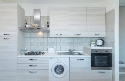 Palau Apartment | Apartment 'La Gioia' with Sea View, Wi-Fi and Air Conditioning