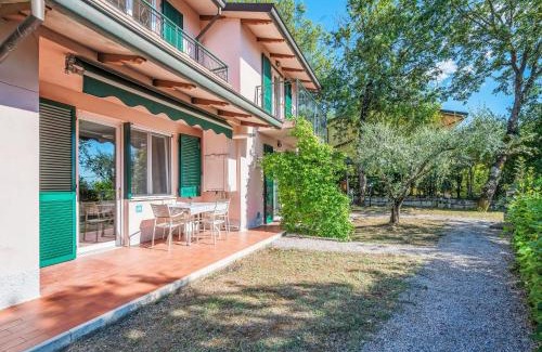 San Feliciano Apartment | Apartment La Rocca-2 by Interhome