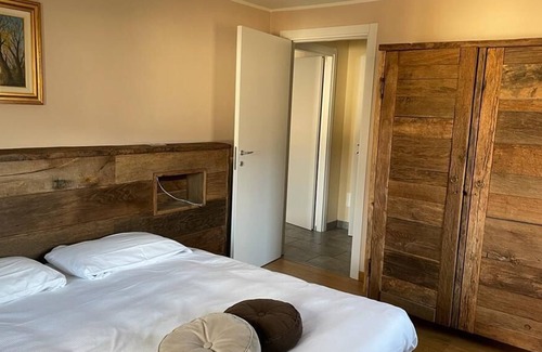Pont Suaz Apartment | Apartment 'La Vigne De Papagran App2' with Mountain View, Shared Garden and Wi-Fi