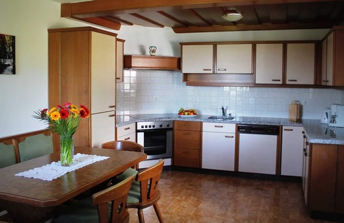 Tiefgraben Apartment | Apartment lake view. 1 Stock - Pension Winter Am Irrsee 4 Edelweiss
