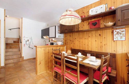 Gressan Apartment | Apartment 'Larice' with Mountain View, Private Terrace and Shared Garden