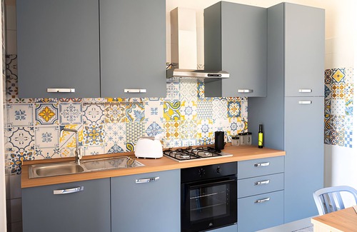 Montecorice Apartment | Apartment 'Lavanda Con Piscina' with Sea View, Wi-Fi and Air Conditioning