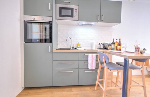 Perigueux Apartment | Apartment 'Le Cocon' with Wi-Fi and Air Conditioning