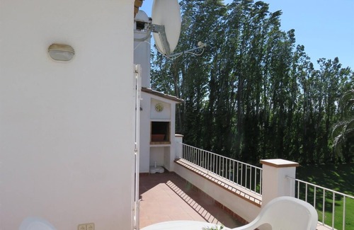 Torroella de Montgri Apartment | Apartment 'Les Fonts 83' with Shared Pool, Private Terrace and Balcony