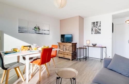 Quiberon Apartment | Apartment Les Gemeaux-3 by Interhome
