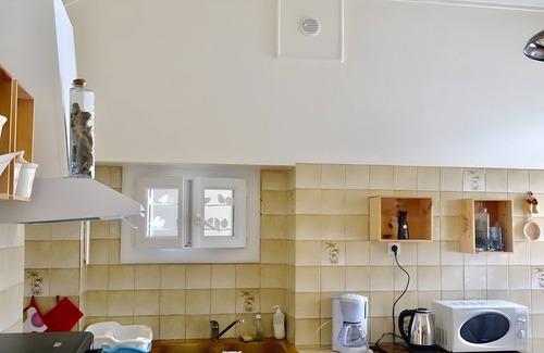 Pontcharra Apartment | Apartment 'Les Perelles' with Private Terrace and Wi-Fi