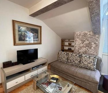 Babilonija Apartment | Apartment Light