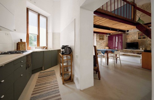 Gavorrano Apartment | Apartment 'Limone Loft' with Private Terrace and Air Conditioning