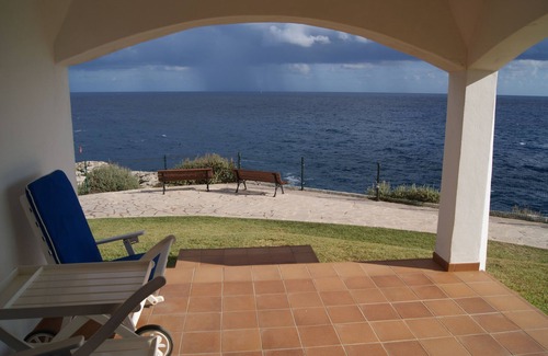 Cala d'Or Apartment | Apartment located on the seafront with communal swimming pool