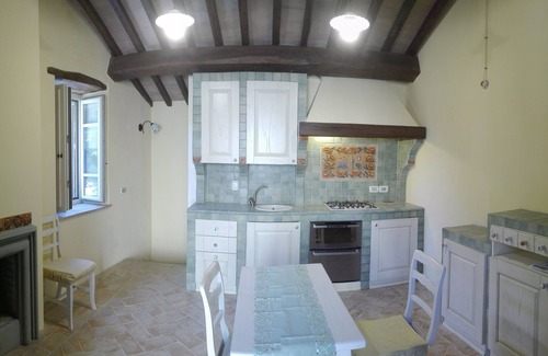 San Feliciano Other | Apartment located within the Baglioni-Pompili Rocca of the fourteenth century.