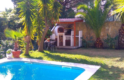 Sesimbra Apartment | Apartment m. Pool u. Sea view, about 500m to the beach in Sesimbra for max. 4 pers