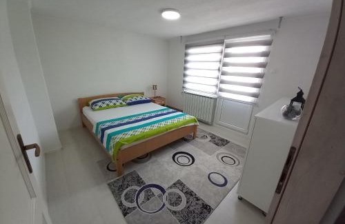 Zivinice Apartment | Apartment Maida