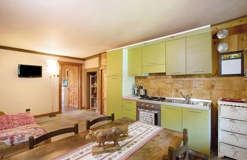 Gerdaz Apartment | Apartment 'Maison Grange 4' with Mountain View, Shared Garden and Wi-Fi