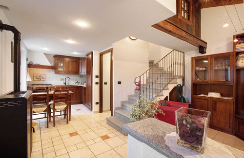 Nus Apartment | Apartment 'Manu - Blavy Nus' with Mountain View, Private Terrace and Wi-Fi