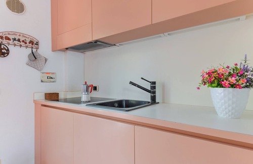 Capo D'arco Apartment | Apartment 'Margherita' with Sea View, Private Terrace and Balcony