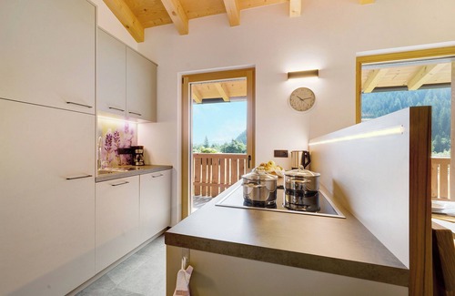 Ultimo Apartment | Apartment "Masi Lavendel" with Lake View, Private Balcony & Wi-Fi