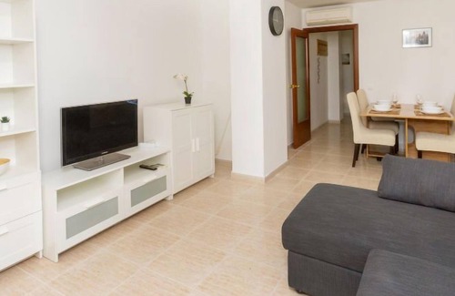 Segur de Calafell Apartment | Apartment Mestral in Segur de Calafell - 5 persons, 3 bedrooms